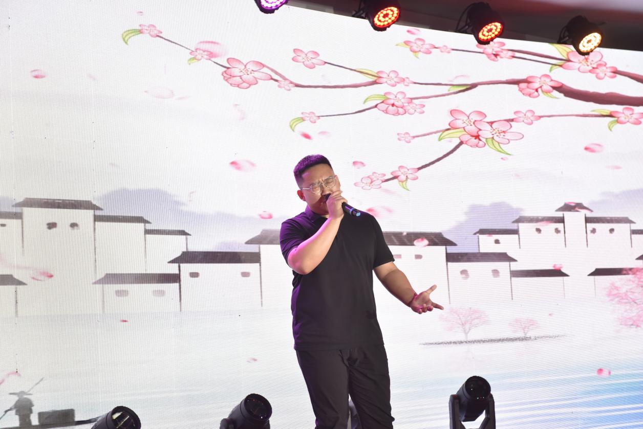 年會(huì)25.jpg 年會(huì)25.jpg